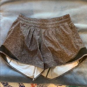 Lululemon Hotty Hot Shorts Tall Size 4